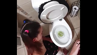 Step lady taking her abb? for a the bathroom and give him a blowjob